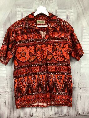 Vintage 1960s Waltah Clarke’s Hawaiian Shirt